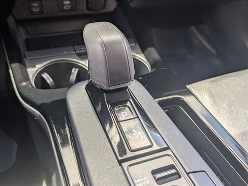 Used 2025 Toyota Prius XLE FWD image 11