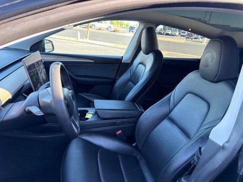 Used 2023 Tesla Model Y Long Range AWD/4WD image 7