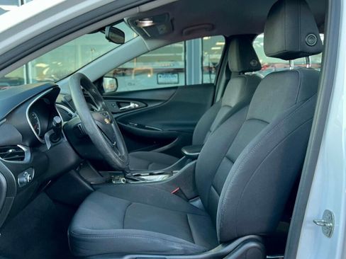 Used 2020 Chevrolet Malibu LS image 12