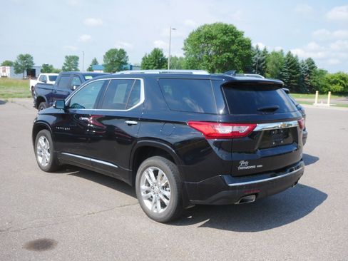 Used 2020 Chevrolet Traverse High Country w/ LPO, Floor Liner Package AWD/4WD image 4