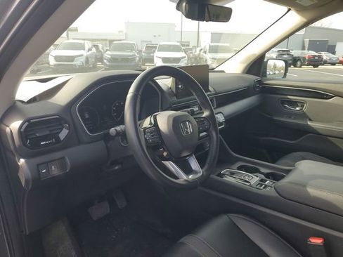 Used 2023 Honda Pilot EX-L image 18