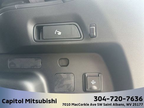 New 2025 Mitsubishi Outlander SEL image 15