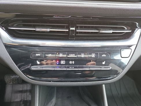 Used 2024 Buick Envista Avenir image 19