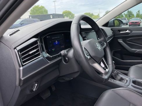 Used 2022 Volkswagen Jetta SE FWD image 27
