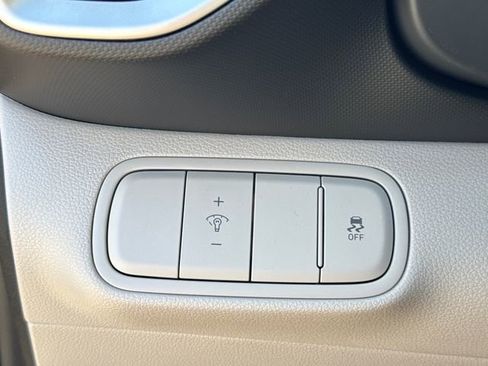 New 2026 Hyundai Venue SEL FWD image 24