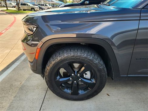 Used 2021 Jeep Grand Cherokee L Laredo AWD/4WD image 8