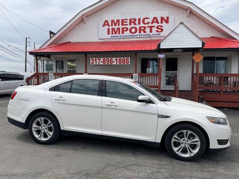 Used 2018 Ford Taurus SEL w/ Equipment Group 201A image 1
