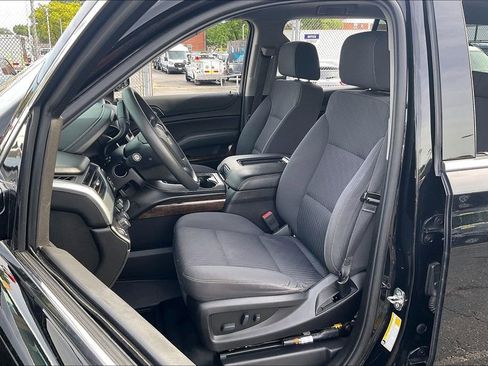 Used 2019 Chevrolet Tahoe 4WD w/ Max Trailering Package image 24