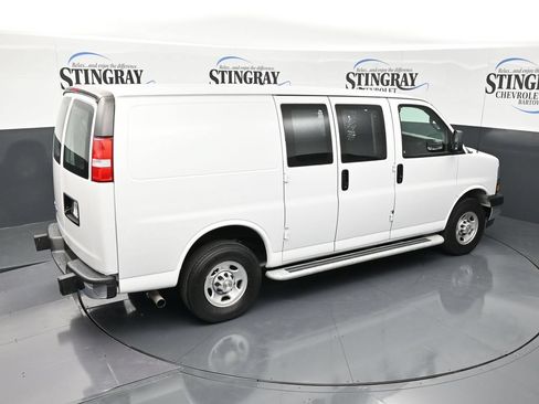 Used 2024 Chevrolet Express 2500 w/ Driver Convenience Package RWD image 27