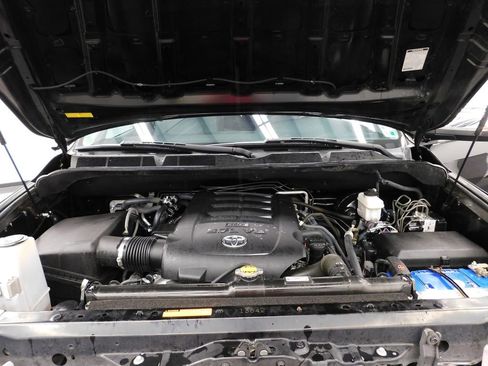 Used 2012 Toyota Sequoia Platinum image 37