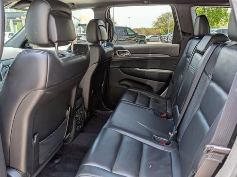 Used 2018 Jeep Grand Cherokee Limited AWD/4WD image 28