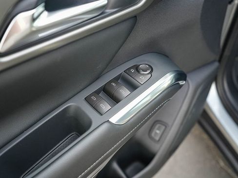 New 2026 Chevrolet Traverse LT w/ Midnight/Sport Edition FWD image 19