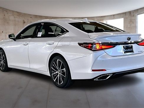 New 2025 Lexus ES 350 w/ Premium Package image 3