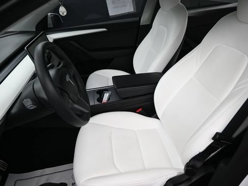 Used 2022 Tesla Model Y Performance AWD/4WD image 30