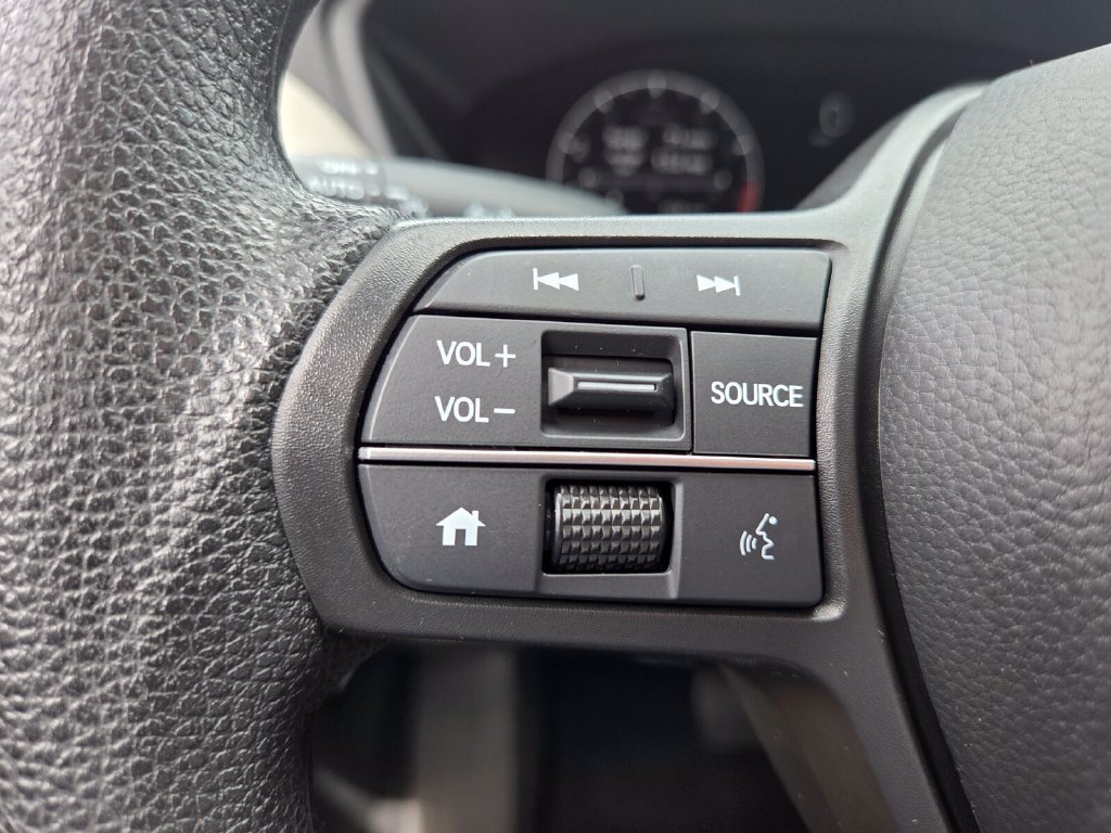 Certified 2025 Honda HR-V LX image 19