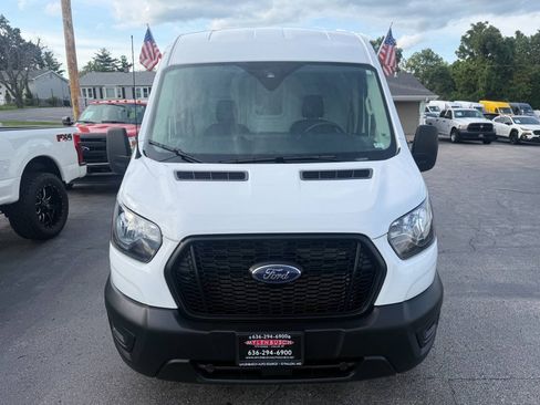 Used 2025 Ford Transit 250 148 Medium Roof Extended AWD image 3