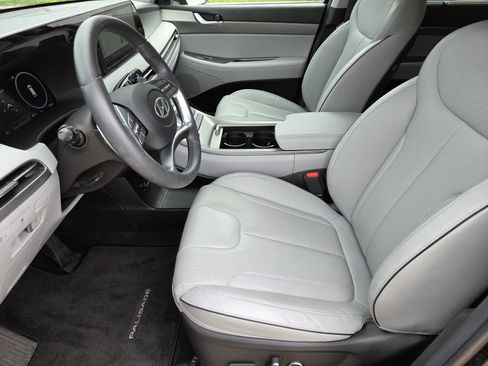 Used 2024 Hyundai Palisade SEL w/ Premium Package FWD image 26