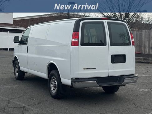 Used 2024 Chevrolet Express 2500 w/ Driver Convenience Package image 2