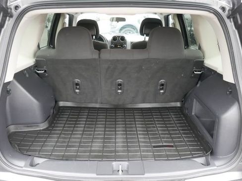 Used 2015 Jeep Patriot Sport image 7