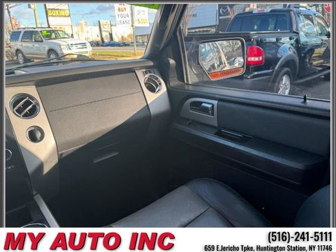 Used 2011 Ford Expedition XLT w/ 203A Rapid Spec Order Code image 12