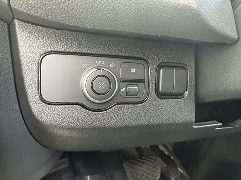 Used 2024 Mercedes-Benz Sprinter 2500 image 22