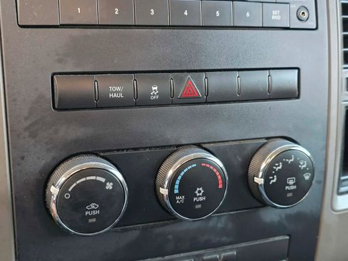 Used 2011 RAM 1500 2WD Regular Cab image 17