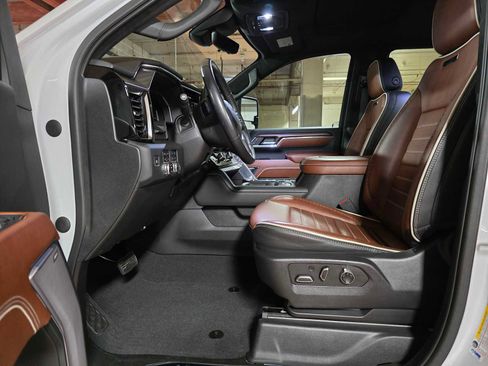 Used 2024 GMC Sierra 2500 Denali Ultimate image 20