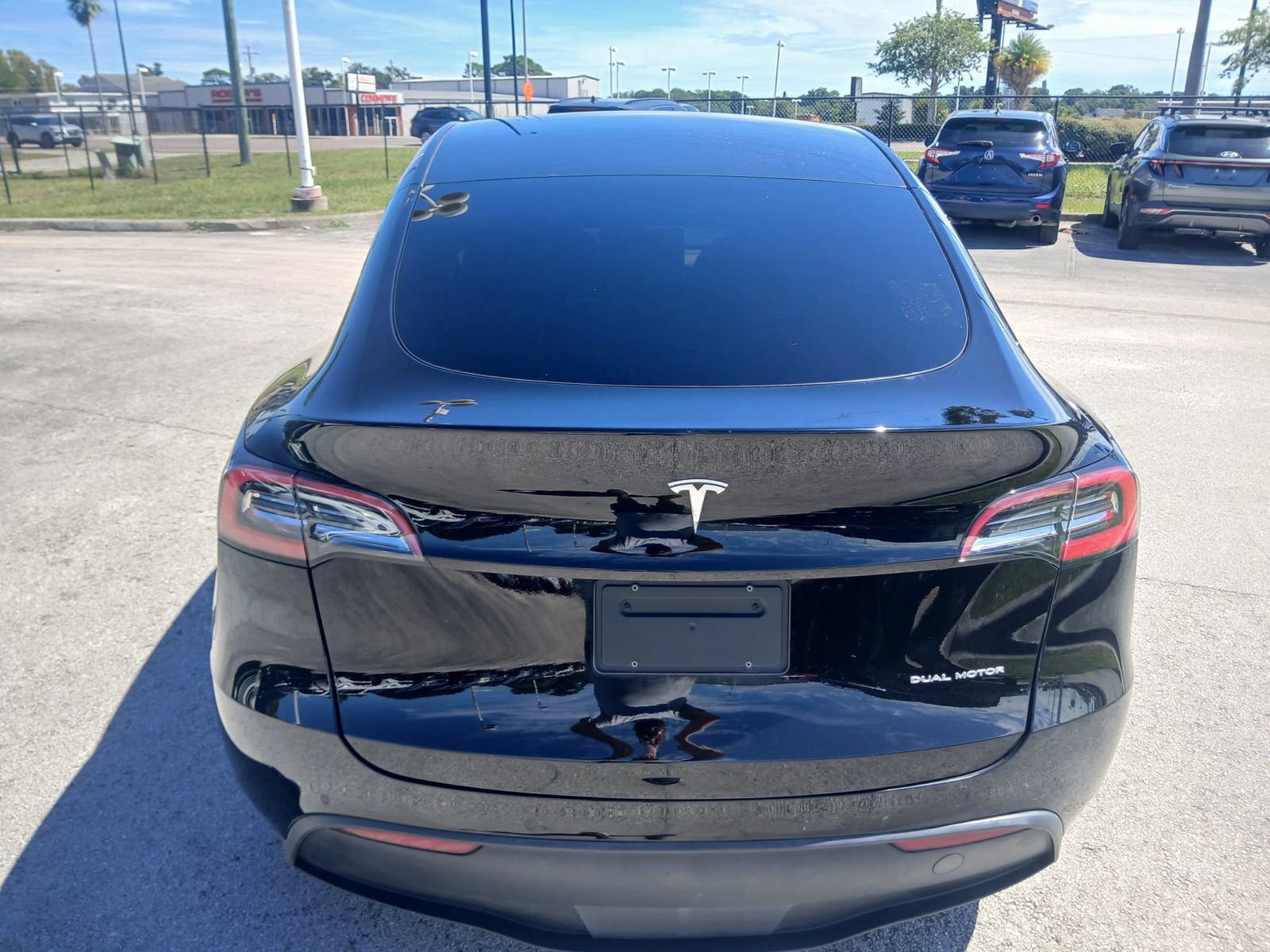 Used 2020 Tesla Model Y Long Range AWD/4WD image 3