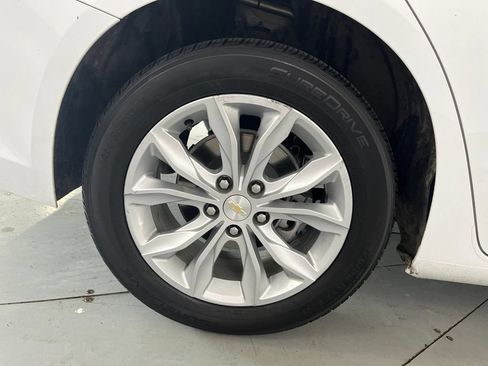 Used 2023 Chevrolet Malibu LT FWD image 16