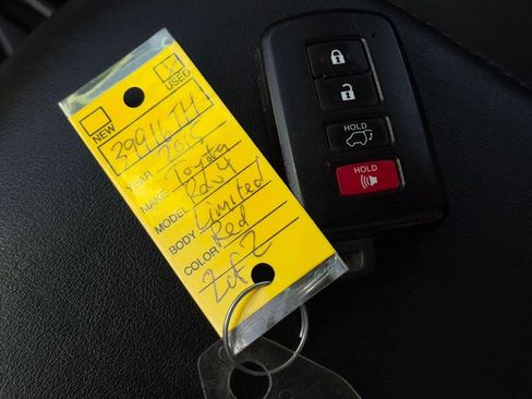 Used 2015 Toyota RAV4 Limited AWD/4WD image 30
