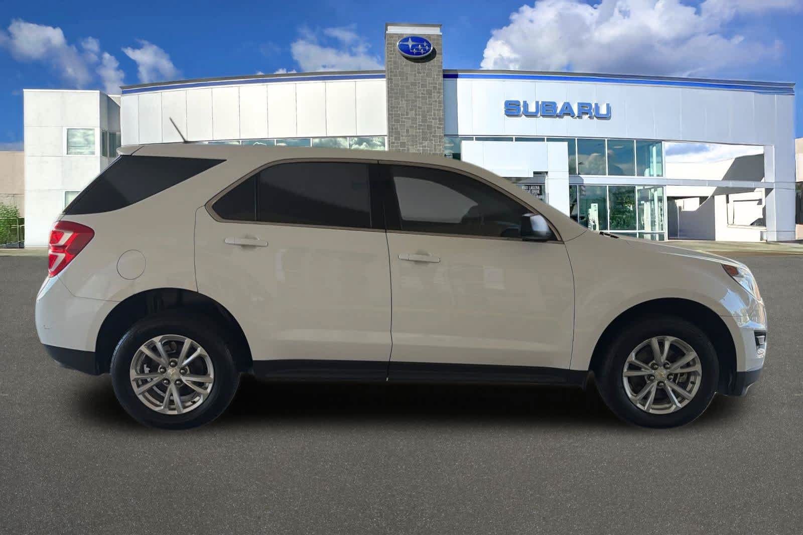 Used 2017 Chevrolet Equinox LS AWD/4WD image 6