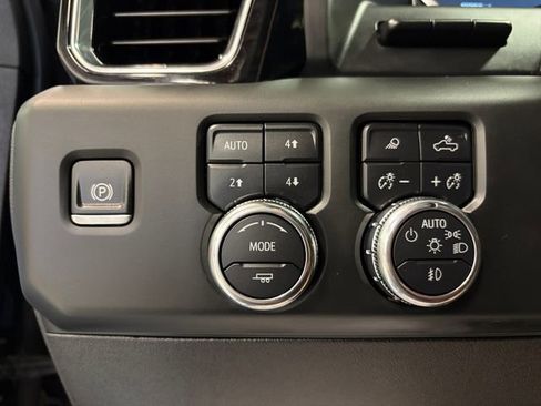 Used 2024 GMC Sierra 2500 Denali Ultimate AWD/4WD image 24