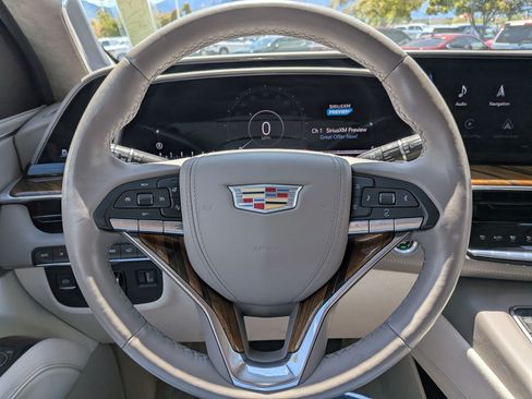 Used 2022 Cadillac Escalade Sport Platinum w/ LPO, ONYX Package AWD/4WD image 15