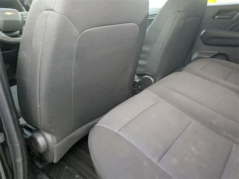 Used 2023 Chevrolet Colorado W/T image 17