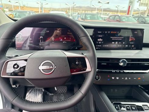 New 2025 Nissan Murano SV FWD image 12