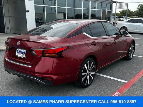 Used 2022 Nissan Altima 2.5 SR FWD image 9