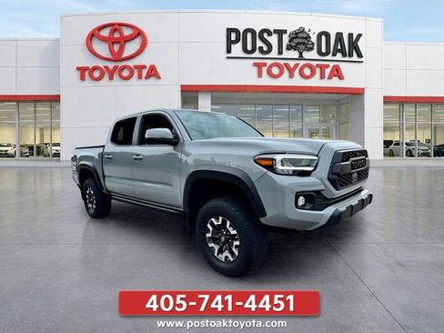 Used 2021 Toyota Tacoma TRD Off-Road w/ TRD Premium Off Road Package AWD/4WD image 1