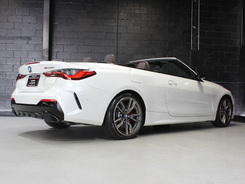 Used 2024 BMW M440i Convertible RWD image 17