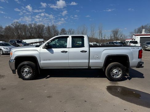 Used 2015 GMC Sierra 2500 4WD Double Cab 158.1 image 2