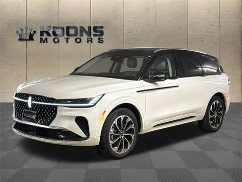 New 2026 Lincoln Nautilus Reserve image 1