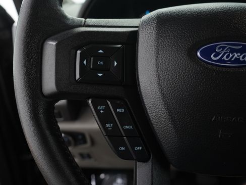 Used 2019 Ford F150 XLT w/ Equipment Group 302A Luxury AWD/4WD image 26