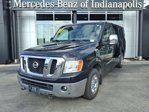 Used 2017 Nissan NV 3500 SL RWD image 1