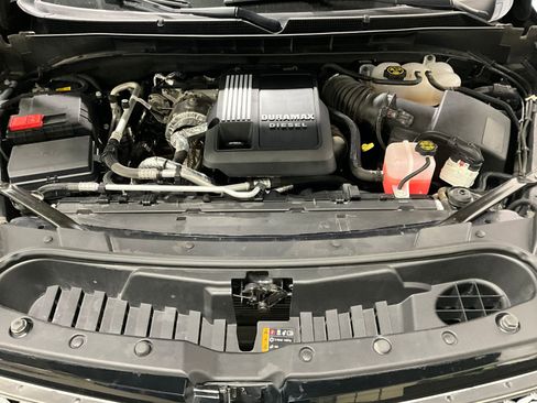 Used 2023 Cadillac Escalade ESV Premium Luxury Platinum w/ LPO, Radiant Package image 12