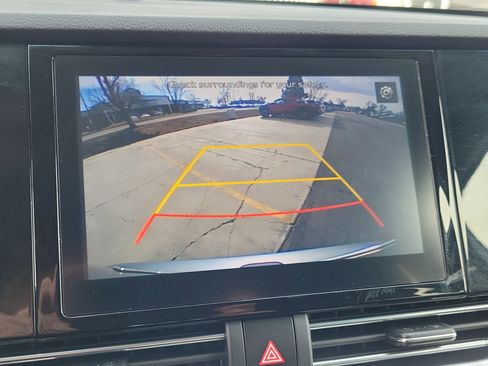 Used 2022 Kia Niro LXS image 17