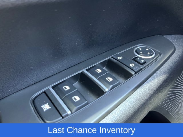 Used 2022 Kia Forte LXS FWD image 26