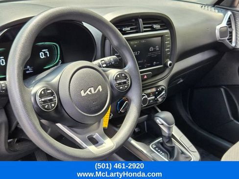 Used 2024 Kia Soul LX w/ Option Group 015 FWD image 8