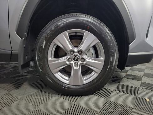 Used 2025 Toyota RAV4 XLE w/ Convenience Package FWD image 11