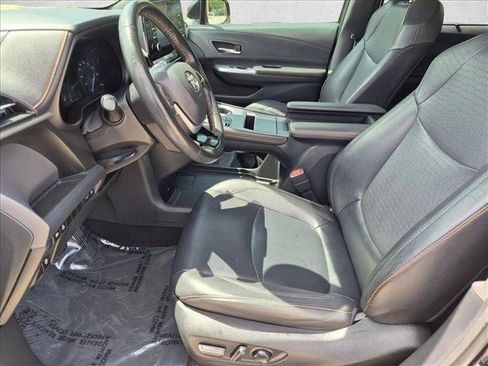 Used 2021 Toyota Sienna XSE w/ XSE Plus Package FWD image 16
