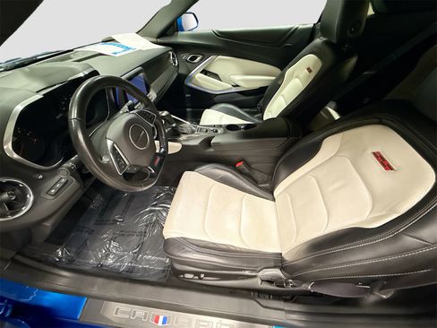 Used 2016 Chevrolet Camaro SS image 22