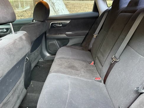 Used 2013 Nissan Altima 3.5 SV FWD image 16